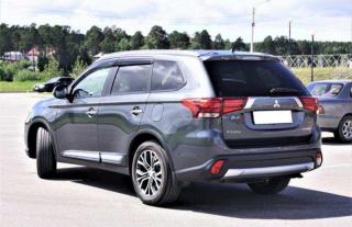 Продам автомобиль MITSUBISHI OUTLANDER 2015 г.в Фото 2