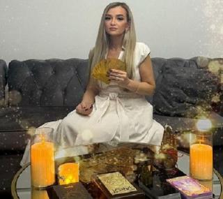 Наталья -потомственная гадалка, ясновидящая