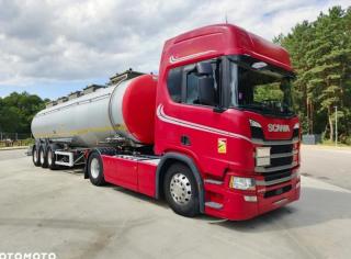 Сідельний тягач Scania R450