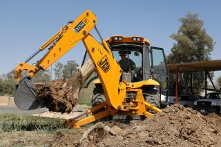 Аренда экскаватора-погрузчика jcb 3cx услуги спецтехники тра Фото 3