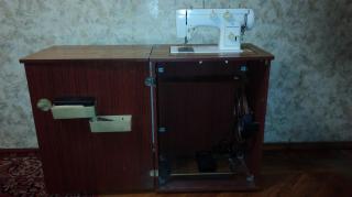 Продам швейную машинку Чайка 142 М с электрическим и ножным  Фото 4