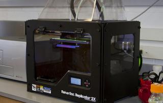 Makerbot Replicator2x 3d принтер Фото 4