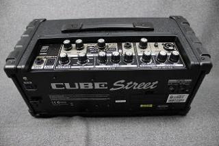 Продам комбоусилитель Roland Cube Street Black Фото 4 Продам комбоусилитель Roland Cube Street Black Фото 4