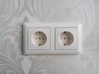 Установка розеток, выключателей Фото 2