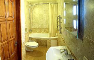 Сдаю посуточно 1к. люкс недалеко от пляжей Фото 3