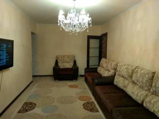 Продаю квартиру 2-ком., 43кв. м., этаж - 4/4, 7мкр Фото 2