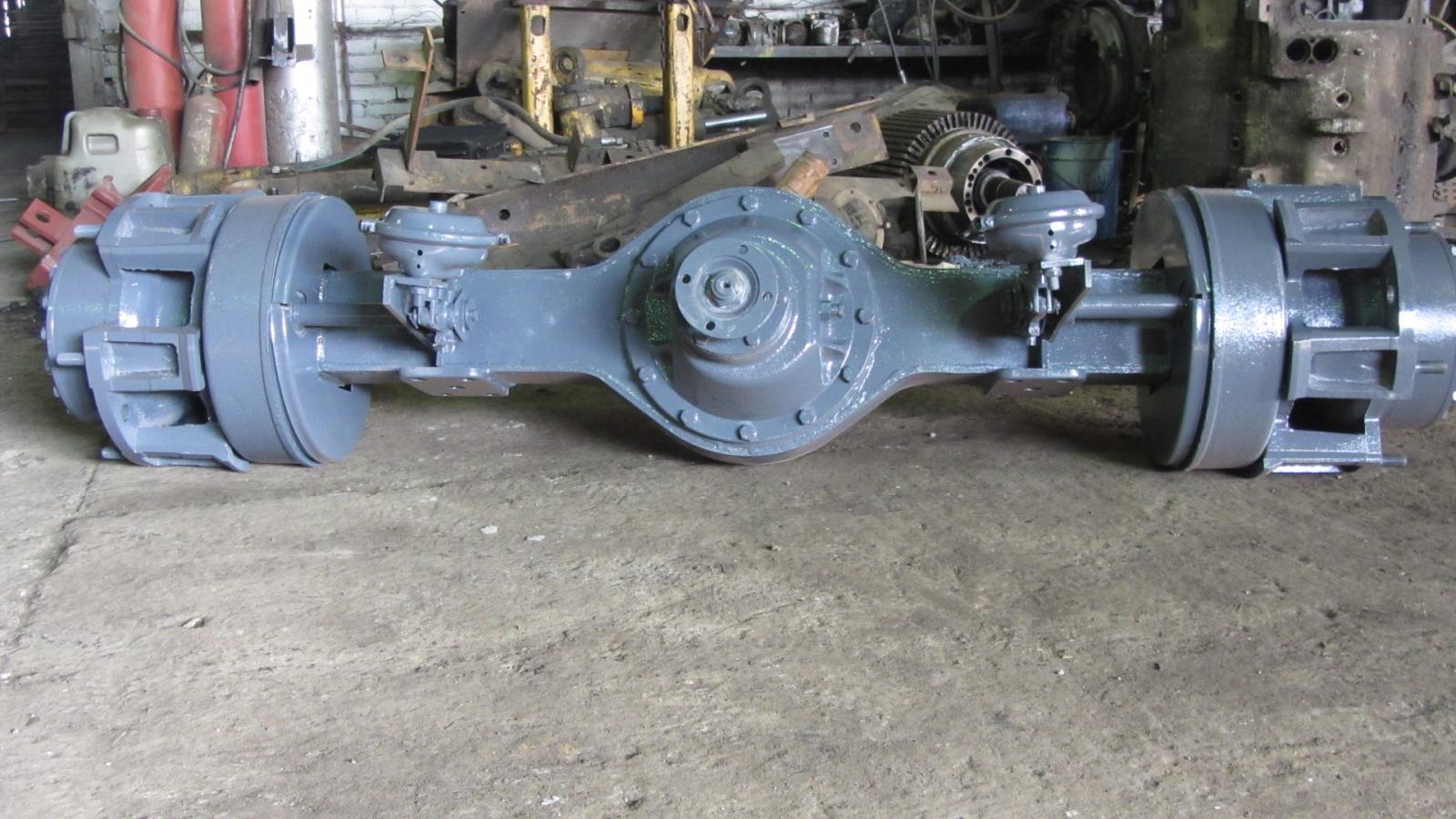 Портальный мост zf ave 130. Мост экскаватора. Передний мост погрузчика jcb 535-95. Бортовая переднего моста амкодор 342в. Мост экскаватора.